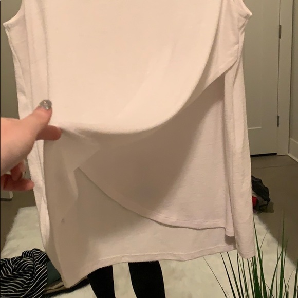 White Banana Republic Tank - Picture 4 of 5
